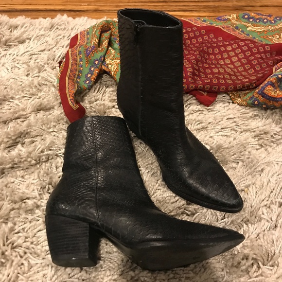 matisse caty boot black snake